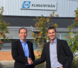 Klimatbyråns vd Simon Lundeberg (tv) och Ahlsell Klimats divisionschef Jesper Svedberg. Foto: Ahlsell