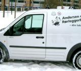 Bil från Andersen og Aksnes Rørleggerbedrift. Foto: Instalco