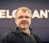 Lars Nielsen, distriktschef Caverion Danmark, gläder sig åt avtalet med Elgiganten.