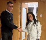Svenska Elektrikerförbundets förhandlingschef Mikael Pettersson och Barin Özmen, biträdande förhandlingschef på Installatörsföretagen och avtalsansvarig för Installationsavtalet. Foto: Installatörsföretagen