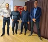 Från vänster: Emmanuel Dunat, Vinci Energies; Mikael Rautio, Fiber och Elkraft i Norr;  Jörgen Pääjärvi, Fiber och Elkraft i Norr och Kurt Johansson, Vinci Energies. Foto: Vinci Energies