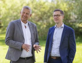 Anders Lundin (tv), Instalcos divisionschef Teknikkonsult, och Fredrik Hautau, affärsområdeschef för Inmatiq. Foto: Instalco