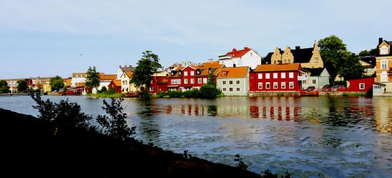 Gamla stan i Eskilstuna, sett över ån från centrumsidan. Foto: Colourbox Gamla stan i Eskilstuna, sett över ån från centrumsidan. Foto: Colourbox