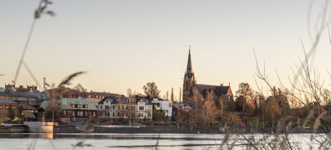 Umeå, med Umeå stads kyrka. Foto: Colourbox