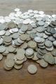 Svenska kronor på hög. Foto: Colourbox